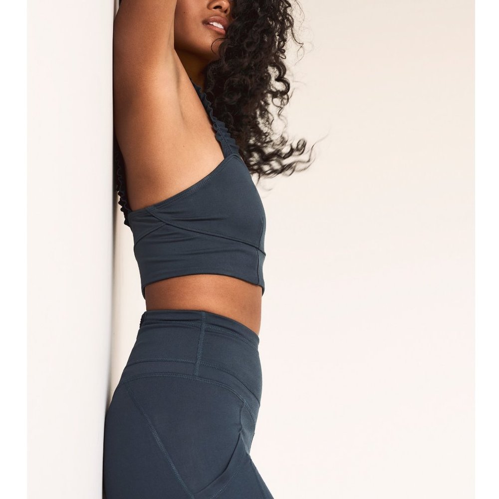 đLAST CHANCEđ NWT FP Movement Stay Centered Bra / Deep Dive - Picture 3 of 6